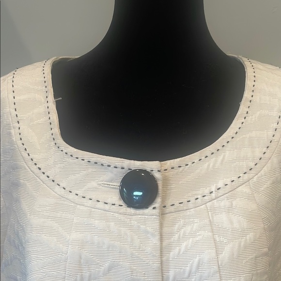 Elegant White Women's Jacket size 12 - Picture 3 of 3